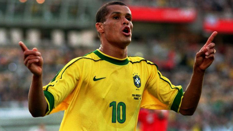 Ριβάλντο σε Νεϊμάρ: «Μη σε νοιάζει τι λένε οι αποκλεισμένοι. Αν πρέπει να κερδίσεις χρόνο… πέφτε»